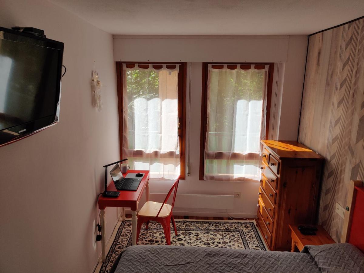"Leo Pixel" Avairent Canfranc Estacion Apartment ภายนอก รูปภาพ